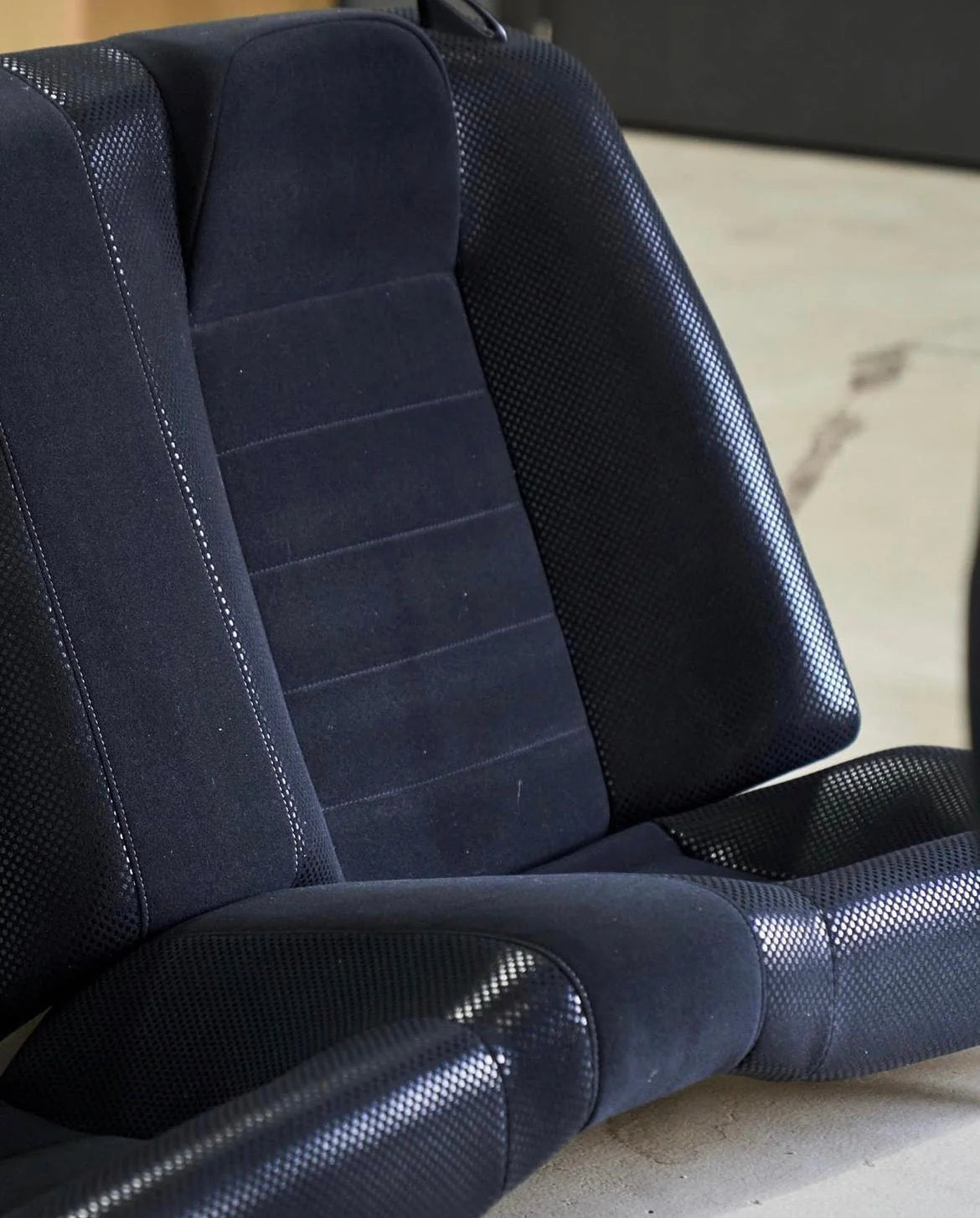 MUSE JAPAN NISSAN SKYLINE BNR34 V SPEC II STYLE VELOUR SEAT BLACK FABRIC (DOTTED)