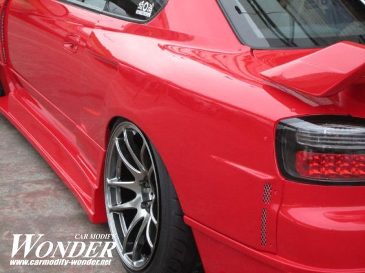 Car Modify Wonder Glare 30mm GT Rear Fenders (99-02 S15)