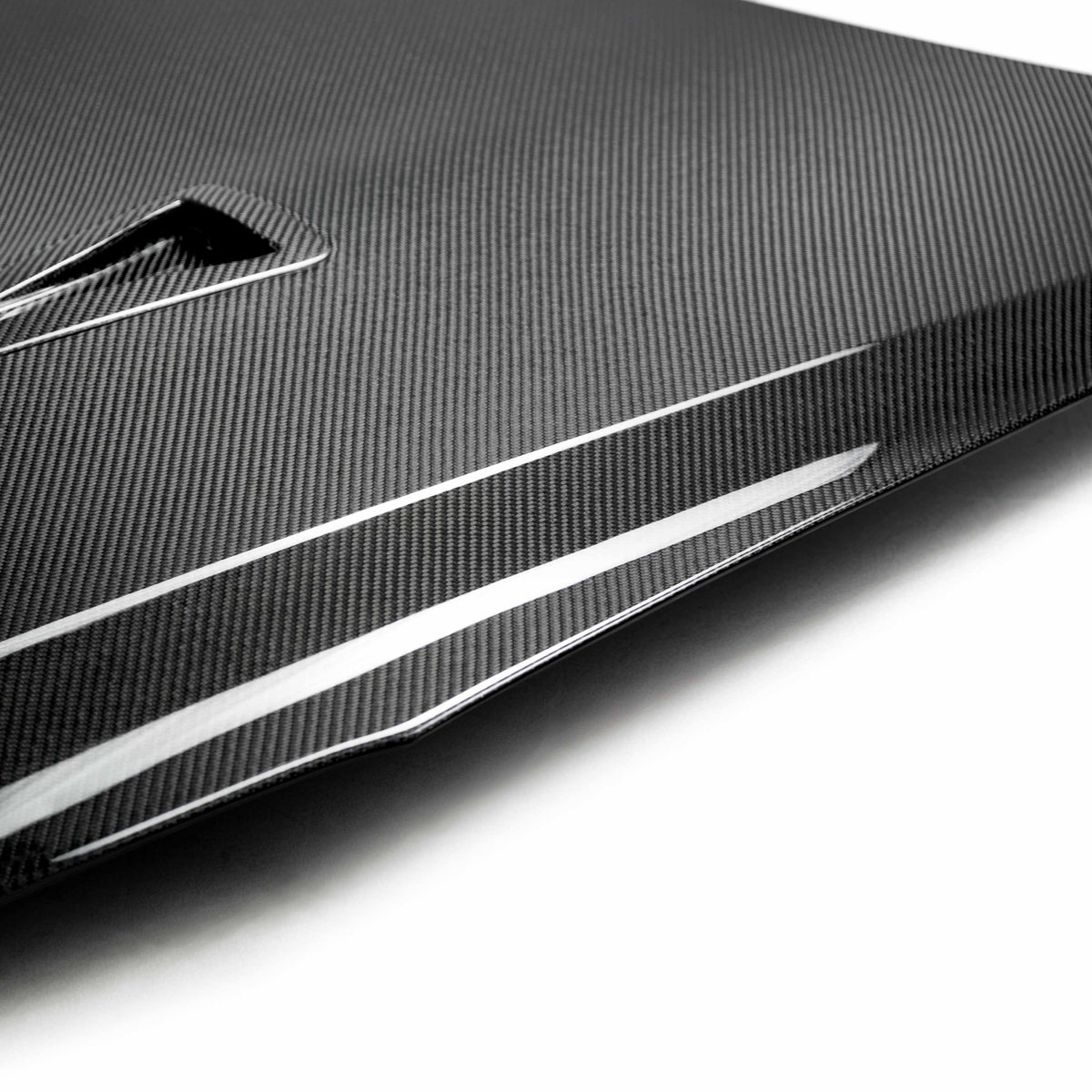 Seibon OEM-Style Carbon Fiber hood for Nissan GT-R R35 (2009-2016)
