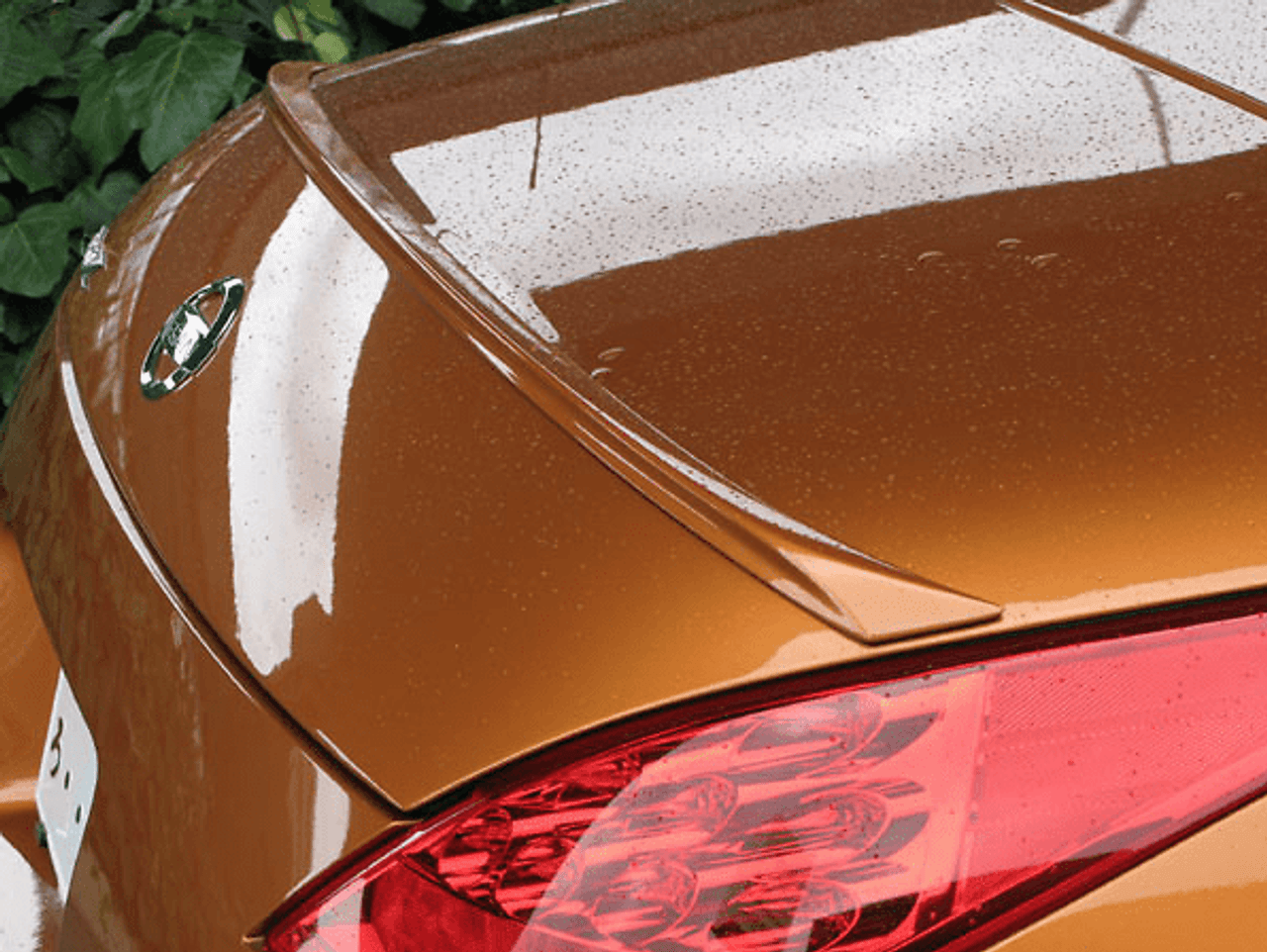 URAS Trunk Spoiler (03-09 350z)