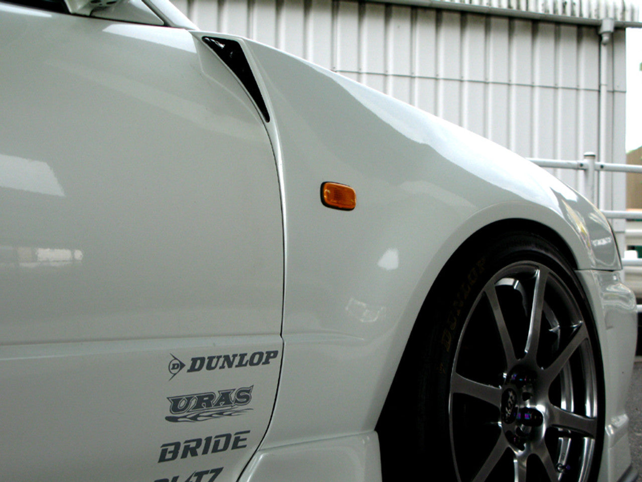 URAS Type R Front Wide Fenders (99-02 R34)