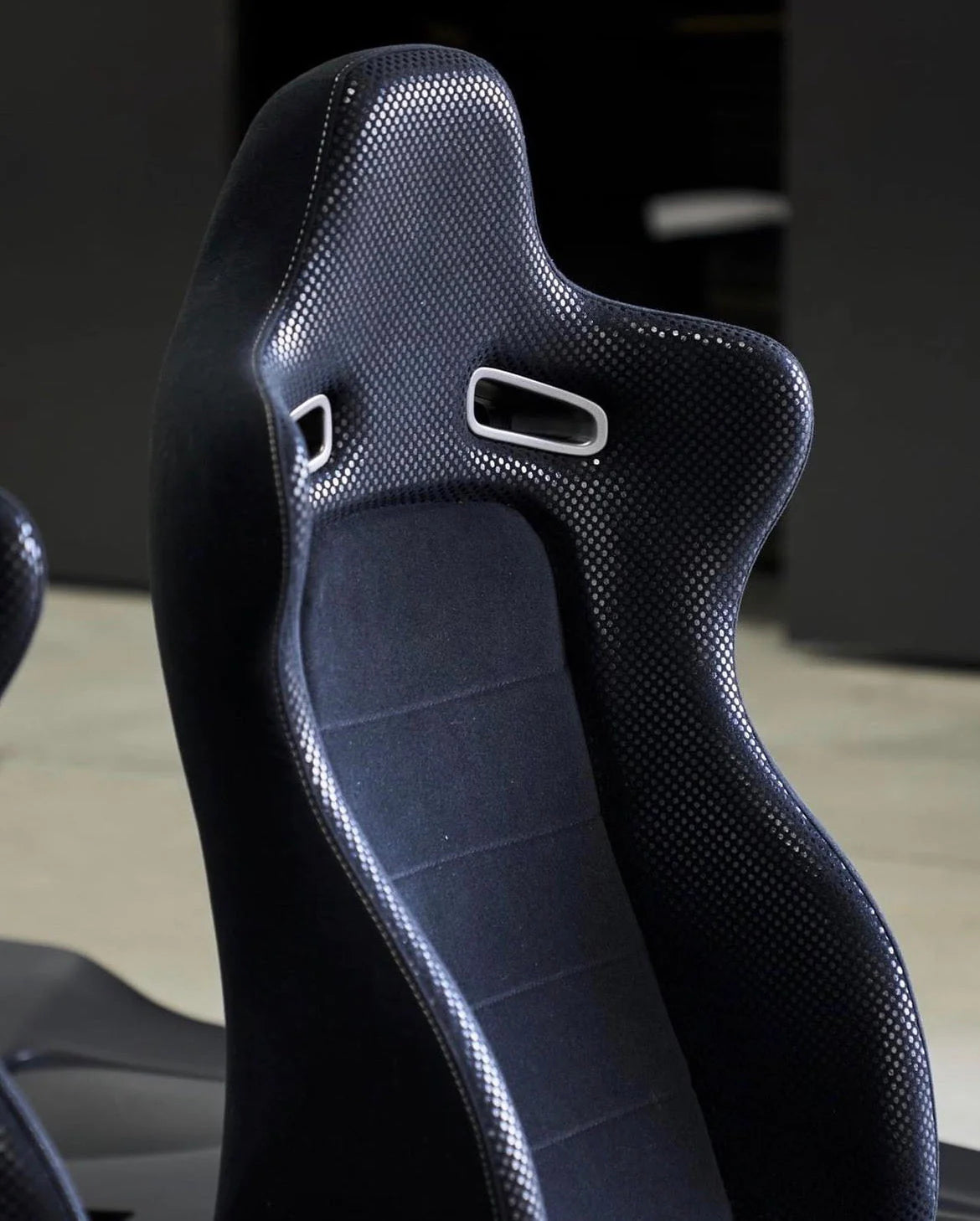 MUSE JAPAN NISSAN SKYLINE BNR34 V SPEC II STYLE VELOUR SEAT BLACK FABRIC (DOTTED)