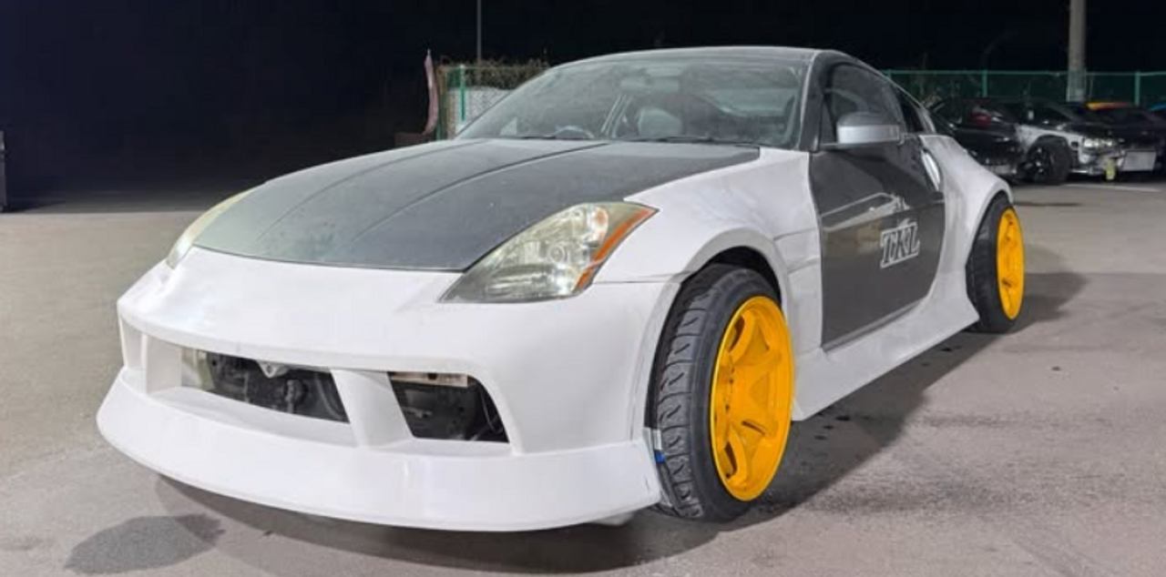 Origin Labo +30mm Front Fenders (02-09 350Z)