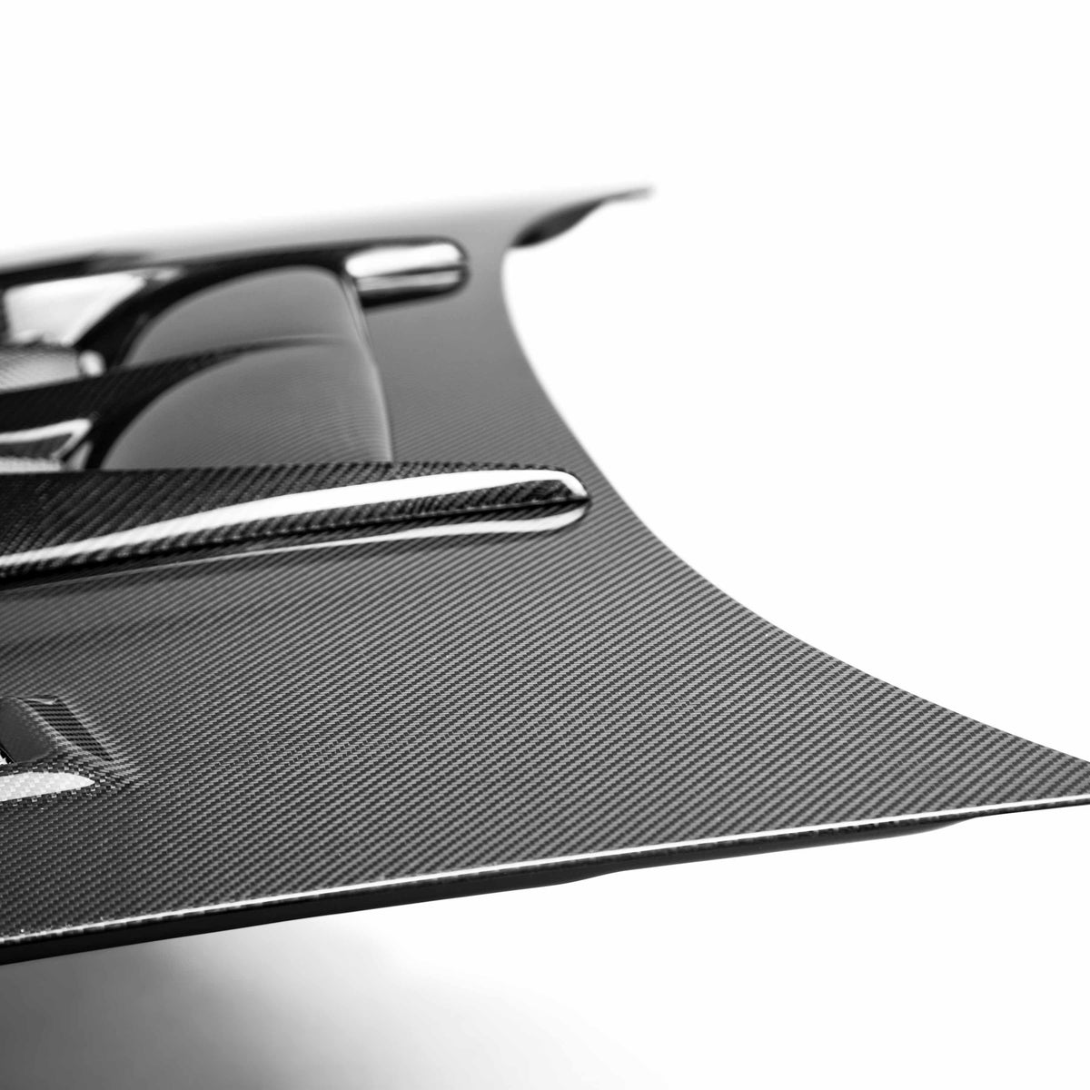 Seibon CW-Style Carbon Fiber hood for Subaru WRX/STI GDB (2004-2005)